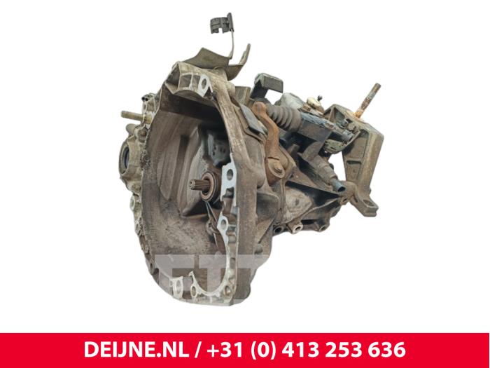 Getriebe van een Fiat Doblo Cargo (223) 1.6 16V 2005