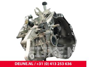 Getriebe van een Fiat Doblo Cargo (223) 1.6 16V 2005