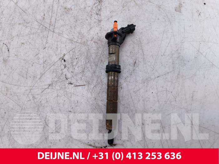 Usagé Injecteurs Iveco New Daily IV 50C15 Prix € 145,20 Prix TTC proposé par van Deijne Onderdelen Uden B.V.