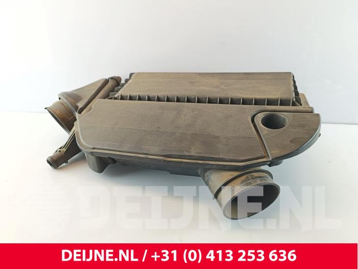 Begagnade Luftfilterhus Opel Combo 1.3 CDTI 16V ecoFlex Pris € 48,40 Inklusive moms erbjuds av van Deijne Onderdelen Uden B.V.