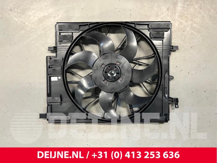 Nowe Wentylator Volvo V60 Cena € 356,95 Z VAT oferowane przez van Deijne Onderdelen Uden B.V.
