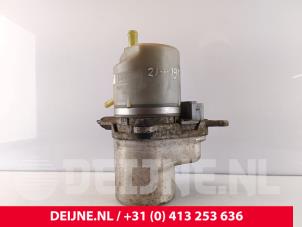 Używane Pompa wspomagania kierownicy Volvo V50 (MW) 2.0 D 16V Cena € 75,00 Procedura marży oferowane przez van Deijne Onderdelen Uden B.V.
