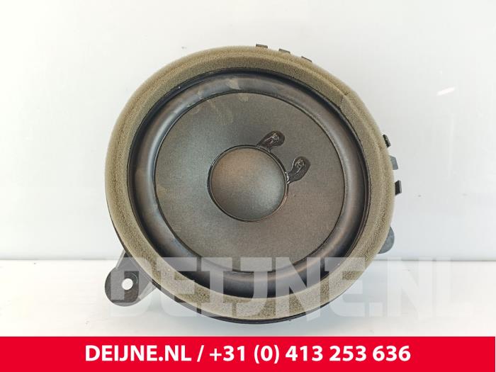 Używane Glosnik Volvo V60 I (FW/GW) 2.0 D3 20V Cena € 15,00 Procedura marży oferowane przez van Deijne Onderdelen Uden B.V.