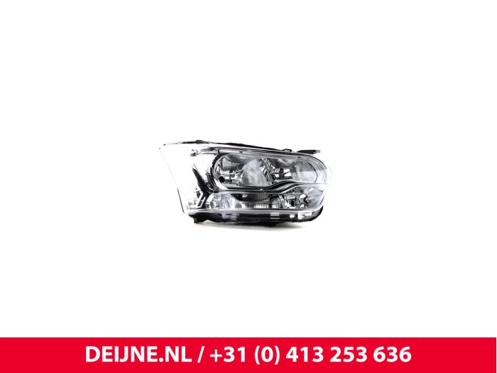Nowe Reflektor prawy Ford Transit Cena € 240,79 Z VAT oferowane przez van Deijne Onderdelen Uden B.V.