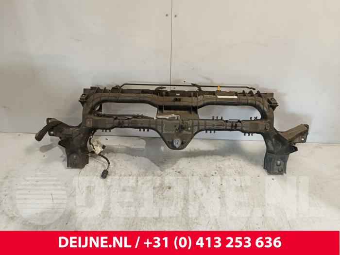 Begagnade Front Ford Transit Custom 2.2 TDCi 16V Pris € 193,60 Inklusive moms erbjuds av van Deijne Onderdelen Uden B.V.