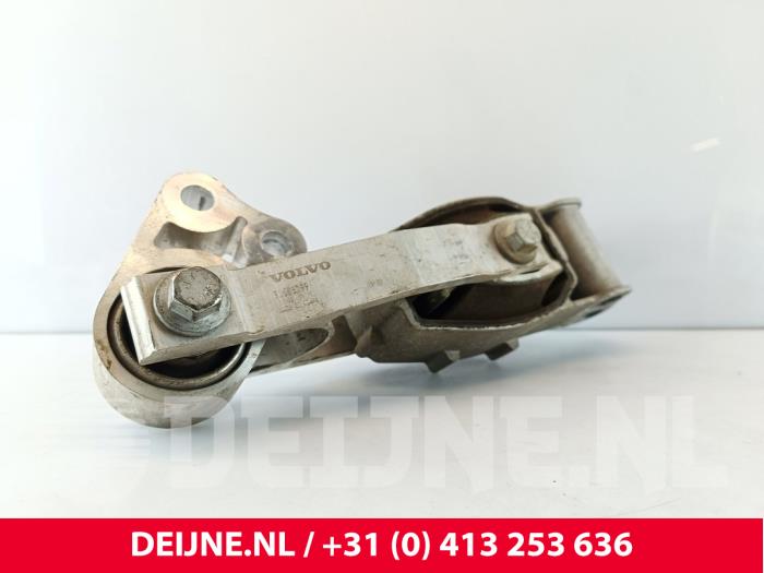 Used Engine mount Polestar Polestar 2 78kWh Long Range Single Motor Price € 24,20 Inclusive VAT offered by van Deijne Onderdelen Uden B.V.