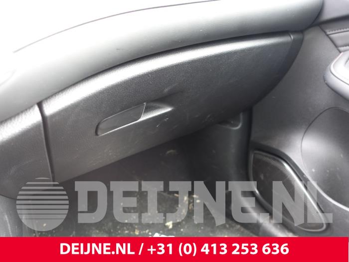 Usados Guantera MG HS/EHS I (AS23) 1.5 EHS T-GDI Hybrid Precio € 54,45 IVA incluido ofrecido por van Deijne Onderdelen Uden B.V.