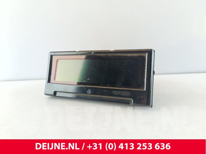 Begagnade Innerdisplay Volvo C70 (MC) 2.0 D3 20V Pris € 25,00 Marginaltabell erbjuds av van Deijne Onderdelen Uden B.V.