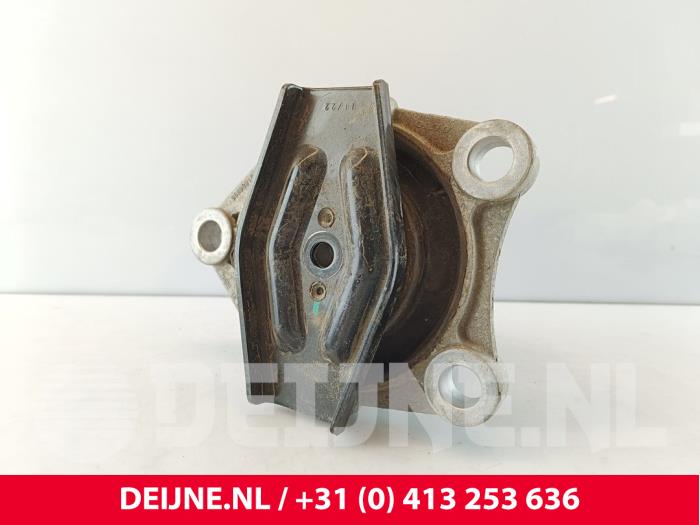 Used Engine mount Polestar Polestar 2 78kWh Long Range Single Motor Price € 42,35 Inclusive VAT offered by van Deijne Onderdelen Uden B.V.