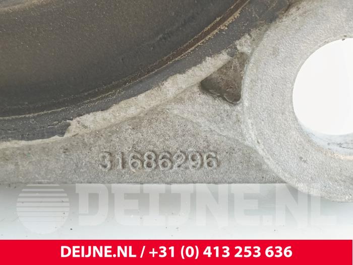 Engine mount from a Polestar Polestar 2 78kWh Long Range Single Motor 2023