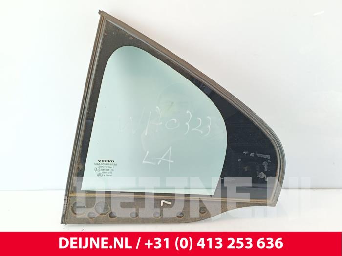 Usados Ventanilla triangular izquierda detrás Volvo S80 (AR/AS) 2.4 D 20V Precio € 40,00 Norma de margen ofrecido por van Deijne Onderdelen Uden B.V.