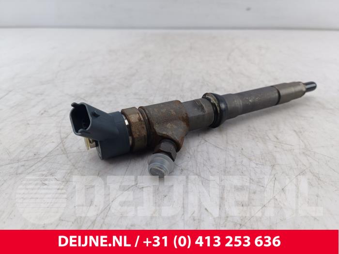 Usagé Injecteurs Iveco New Daily VI 50C18, 60C18 Prix € 84,70 Prix TTC proposé par van Deijne Onderdelen Uden B.V.
