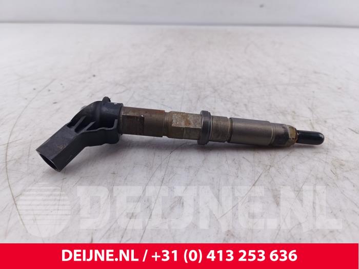 Usagé Injecteurs Volkswagen Crafter 2.5 TDI 28/30/32/35 LWB Prix € 121,00 Prix TTC proposé par van Deijne Onderdelen Uden B.V.