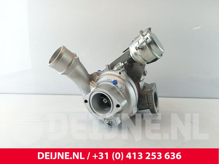 Usagé Turbo Hyundai H-300 2.5 CRDi Prix € 453,75 Prix TTC proposé par van Deijne Onderdelen Uden B.V.