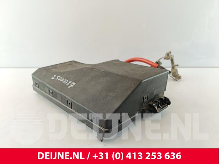 Gebrauchte Stromverteiler Volvo V40 Cross Country (MZ) 1.5 T3 16V Geartronic Preis € 85,00 Margenregelung angeboten von van Deijne Onderdelen Uden B.V.