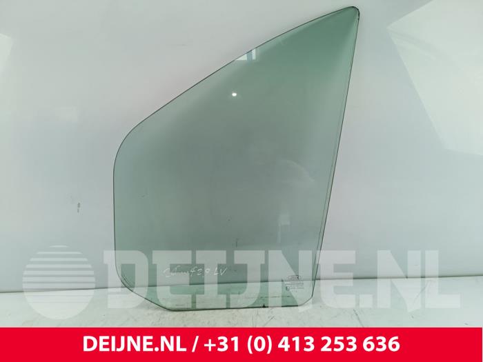 Usados Ventanilla triangular izquierda delante Ford Transit Custom 2.0 TDCi 16V Eco Blue 170 Precio € 54,45 IVA incluido ofrecido por van Deijne Onderdelen Uden B.V.
