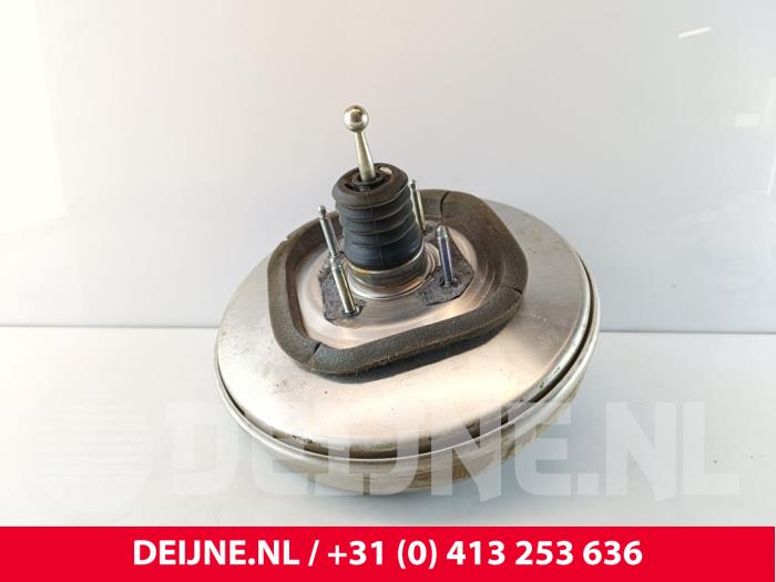 Usagé Assistant de freinage Toyota ProAce City 1.2 VVT-i 110 Prix € 48,40 Prix TTC proposé par van Deijne Onderdelen Uden B.V.