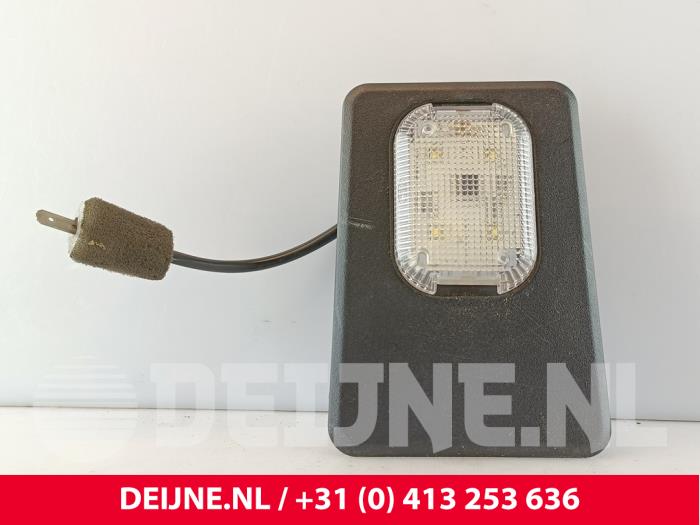 Begagnade Innerbelysning, bak Ford Transit Custom 2.2 TDCi 16V Pris € 30,25 Inklusive moms erbjuds av van Deijne Onderdelen Uden B.V.
