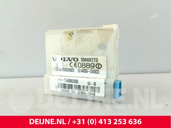 Begagnade Larmsensor Volvo V50 (MW) Pris € 50,00 Marginaltabell erbjuds av van Deijne Onderdelen Uden B.V.