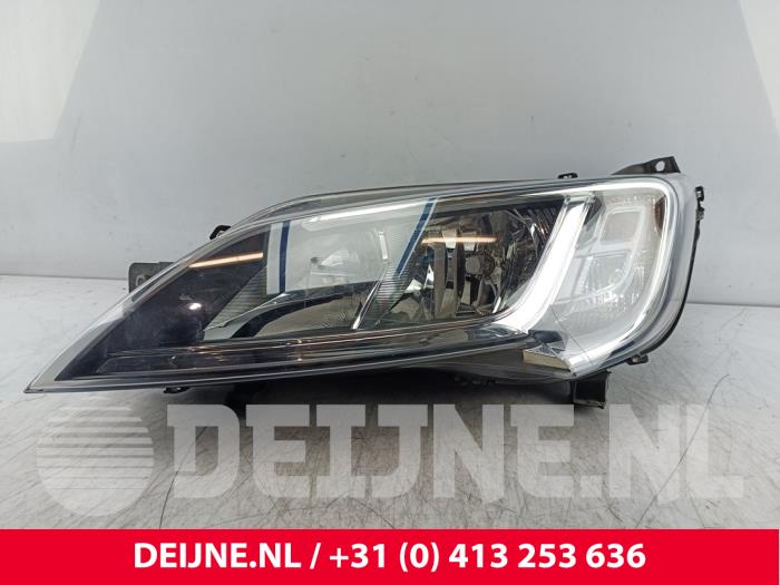 Używane Reflektor lewy Citroen Jumper (U9) 2.2 Blue HDi 140 Cena € 272,25 Z VAT oferowane przez van Deijne Onderdelen Uden B.V.