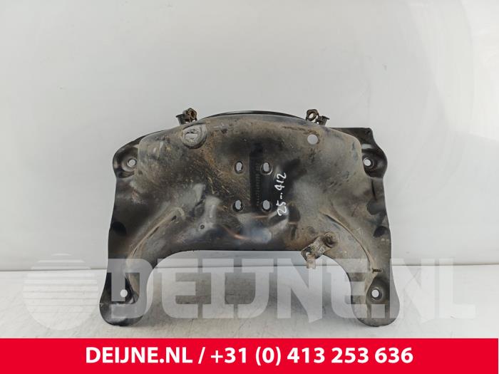 Usagé Support boîte de vitesses Mercedes Vito (447.6) 2.2 114 CDI 16V Prix € 42,35 Prix TTC proposé par van Deijne Onderdelen Uden B.V.