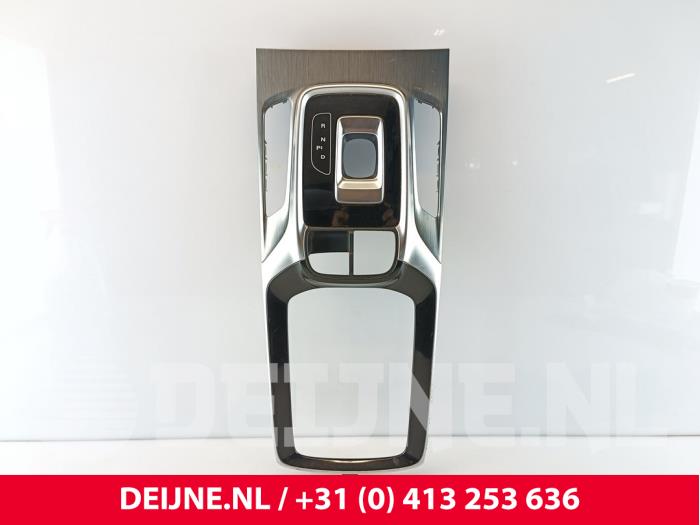 Begagnade Dekorstripe MG HS/EHS I (AS23) 1.5 EHS T-GDI Hybrid Pris € 60,50 Inklusive moms erbjuds av van Deijne Onderdelen Uden B.V.