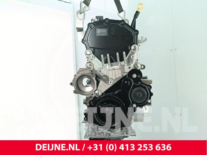 Engine from a Ford Transit 2.0 TDCi 16V Eco Blue 105 2023