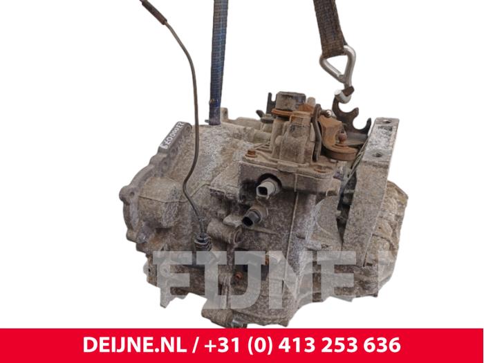 Gebrauchte Getriebe Volvo XC60 I (DZ) 2.4 D5 20V 220 AWD Preis € 600,00 Margenregelung angeboten von van Deijne Onderdelen Uden B.V.