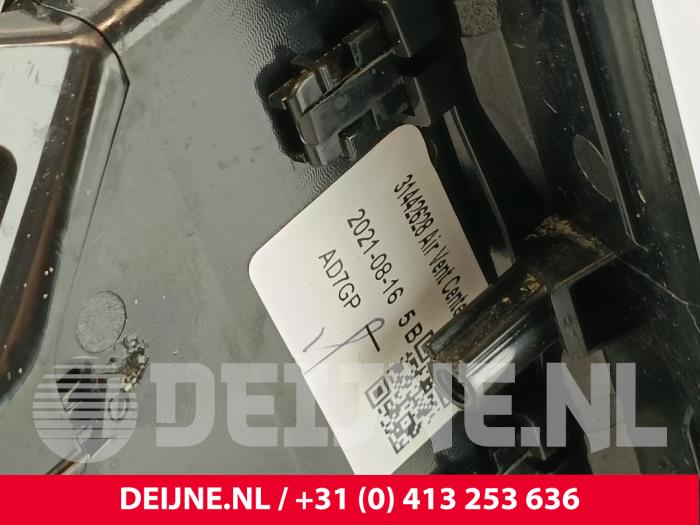 Dashboard vent Volvo C40 Recharge Recharge Twin 78 kWh - 31442628