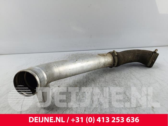 Gebrauchte Intercooler Rohr Volvo V40 Cross Country (MZ) 1.5 T3 16V Geartronic Preis € 30,00 Margenregelung angeboten von van Deijne Onderdelen Uden B.V.