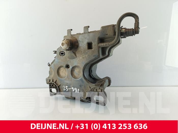 Used Additive tank Citroen Jumpy 2.0 Blue HDI 145 Price € 205,70 Inclusive VAT offered by van Deijne Onderdelen Uden B.V.