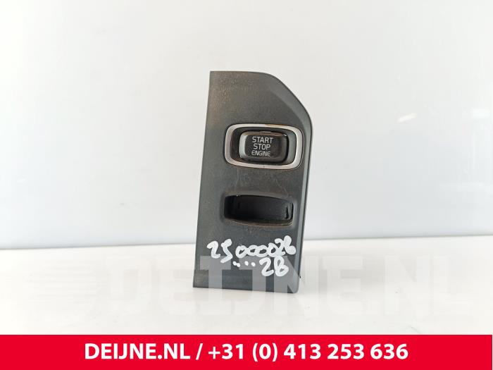 Używane Przelacznik Start/Stop Volvo XC60 I (DZ) 2.4 D3/D4 20V AWD Cena € 20,00 Procedura marży oferowane przez van Deijne Onderdelen Uden B.V.