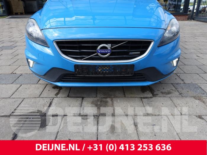Używane Maska Volvo V40 (MV) 1.6 D2 Cena € 650,00 Procedura marży oferowane przez van Deijne Onderdelen Uden B.V.