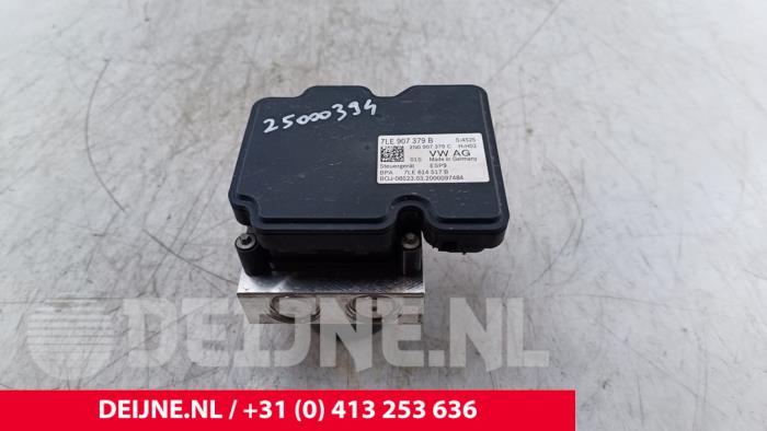 Używane Pompa ABS Volkswagen Crafter (SY) e-Crafter FWD Cena € 665,50 Z VAT oferowane przez van Deijne Onderdelen Uden B.V.