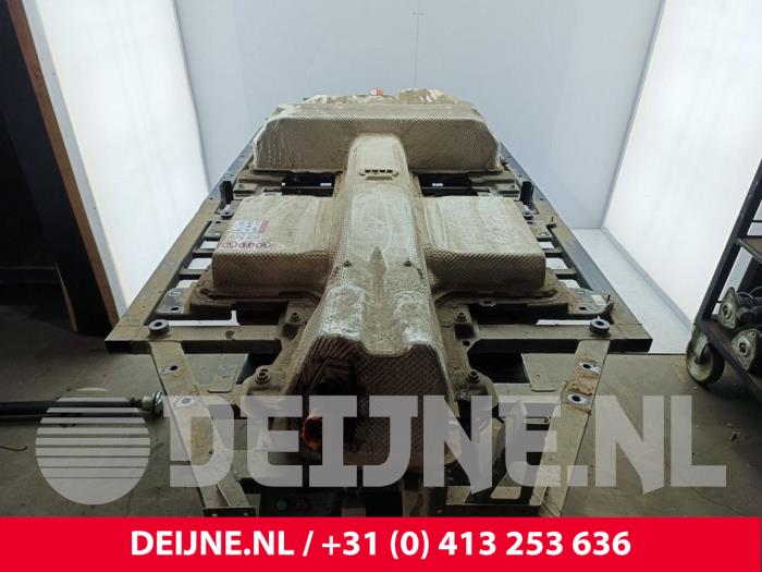 Używane Accu HV Volkswagen Crafter (SY) e-Crafter FWD Cena € 5.445,00 Z VAT oferowane przez van Deijne Onderdelen Uden B.V.