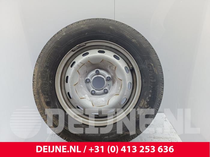Używane Obrecz Fiat Talento 2.0 EcoJet BiTurbo 145 Cena € 60,50 Z VAT oferowane przez van Deijne Onderdelen Uden B.V.