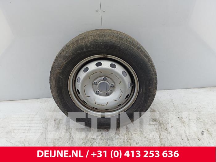 Używane Obrecz Fiat Talento 2.0 EcoJet BiTurbo 145 Cena € 60,50 Z VAT oferowane przez van Deijne Onderdelen Uden B.V.