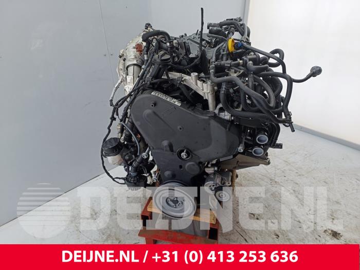 Engine from a Volkswagen Crafter (SY) 2.0 TDI RWD 2025