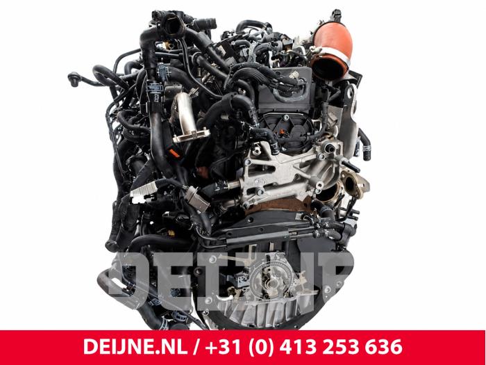 Engine from a Volkswagen Crafter (SY) 2.0 TDI RWD 2025