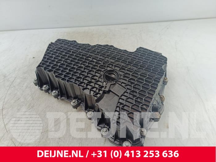 Usagé Couvercle carter Toyota ProAce 2.0 D-4D 122 16V Worker Prix € 108,90 Prix TTC proposé par van Deijne Onderdelen Uden B.V.