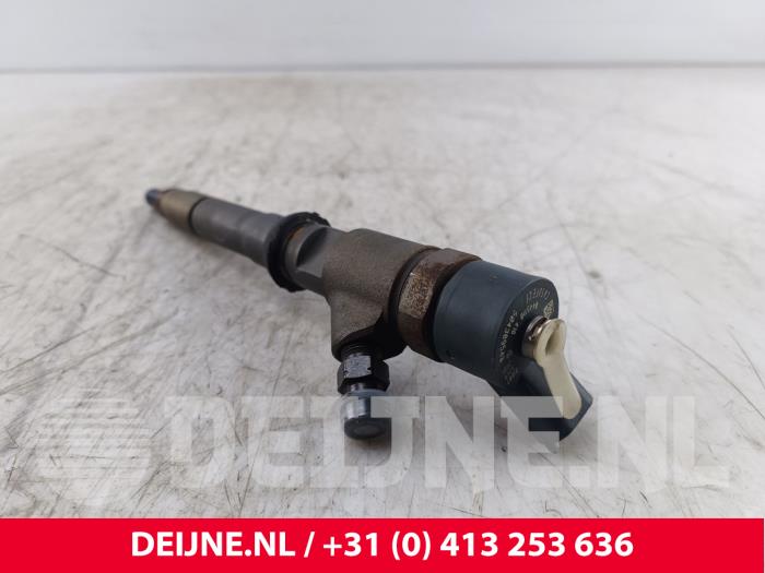 Usagé Injecteurs Iveco New Daily VI 33S14, 35C14, 35S14 Prix € 84,70 Prix TTC proposé par van Deijne Onderdelen Uden B.V.