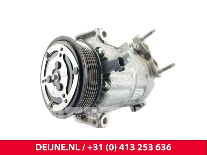 Usagé Compresseur de clim Ford Transit 2.0 TDCi 16V Eco Blue 165 RWD Prix € 211,75 Prix TTC proposé par van Deijne Onderdelen Uden B.V.