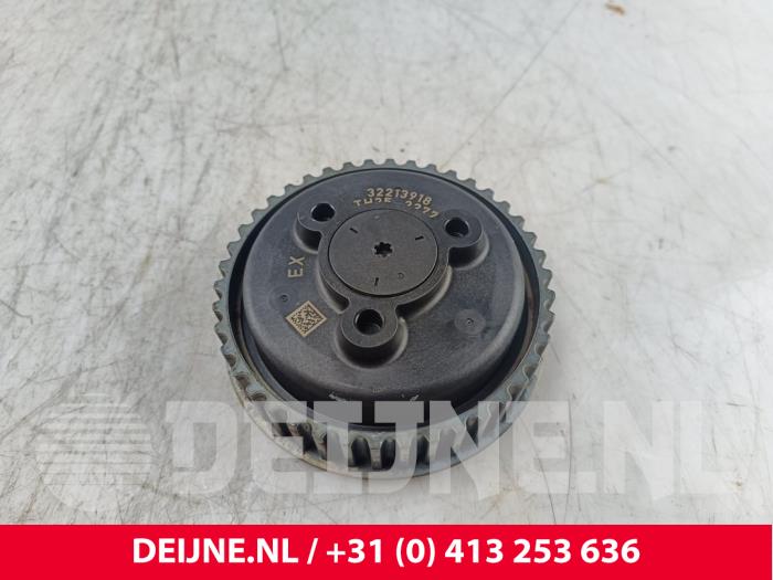 Begagnade Kamaxeldrev Volvo V60 II (ZW) 2.0 T6 16V Twin Engine Pris € 73,00 Marginaltabell erbjuds av van Deijne Onderdelen Uden B.V.