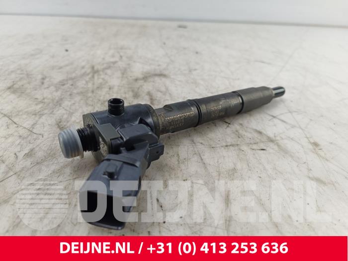 Usagé Injecteurs Volvo V40 (MV) 2.0 D2 16V Prix € 85,00 Règlement à la marge proposé par van Deijne Onderdelen Uden B.V.