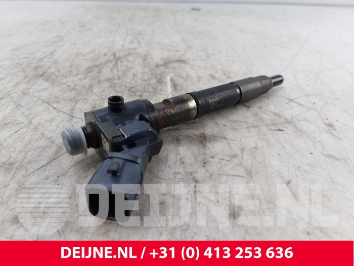 Usagé Injecteurs Volvo V70 (BW) 2.0 D4 16V Prix € 85,00 Règlement à la marge proposé par van Deijne Onderdelen Uden B.V.