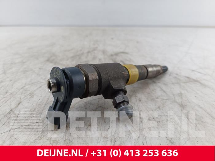 Usagé Injecteurs Ford Transit Connect (PJ2) 1.5 TDCi ECOnetic Prix € 36,30 Prix TTC proposé par van Deijne Onderdelen Uden B.V.