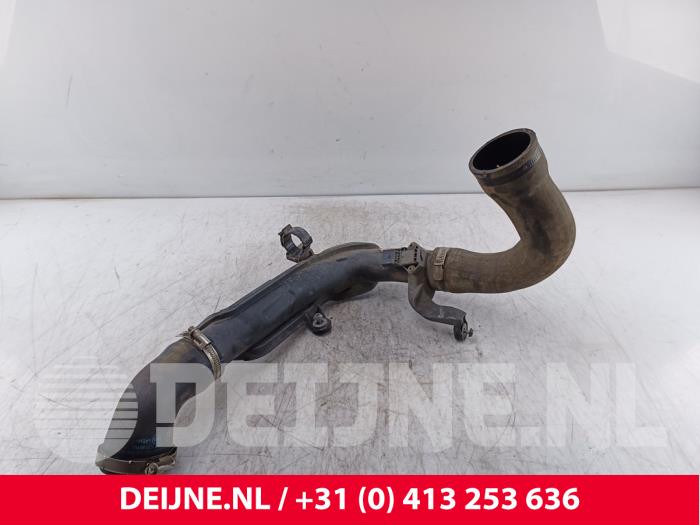 Gebrauchte Intercooler Rohr Volkswagen Caddy III (2KA,2KH,2CA,2CH) 1.6 TDI 16V Preis € 36,30 Mit Mehrwertsteuer angeboten von van Deijne Onderdelen Uden B.V.