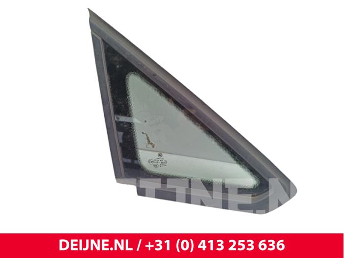 Usados Ventanilla triangular derecha delante Volkswagen Caddy IV 2.0 TDI 102 Precio € 48,40 IVA incluido ofrecido por van Deijne Onderdelen Uden B.V.