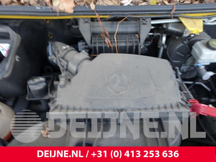 Begagnade Luftfilterhus Mercedes Sprinter 3t (910.6) 211 CDI 2.1 D FWD Pris på förfrågan erbjuds av van Deijne Onderdelen Uden B.V.