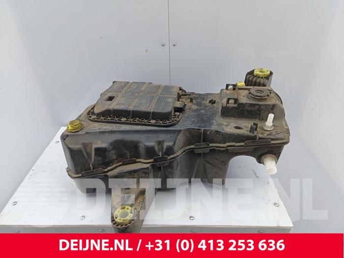 Gebrauchte Adblue Tank Opel Combo Cargo 1.5 CDTI 100 Preis € 350,90 Mit Mehrwertsteuer angeboten von van Deijne Onderdelen Uden B.V.